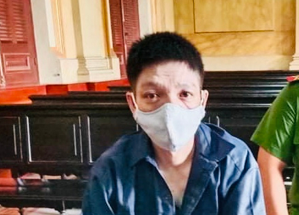Người đàn ông giết và hiếp dâm vợ bạn vì bạn từ chối đi nhậu