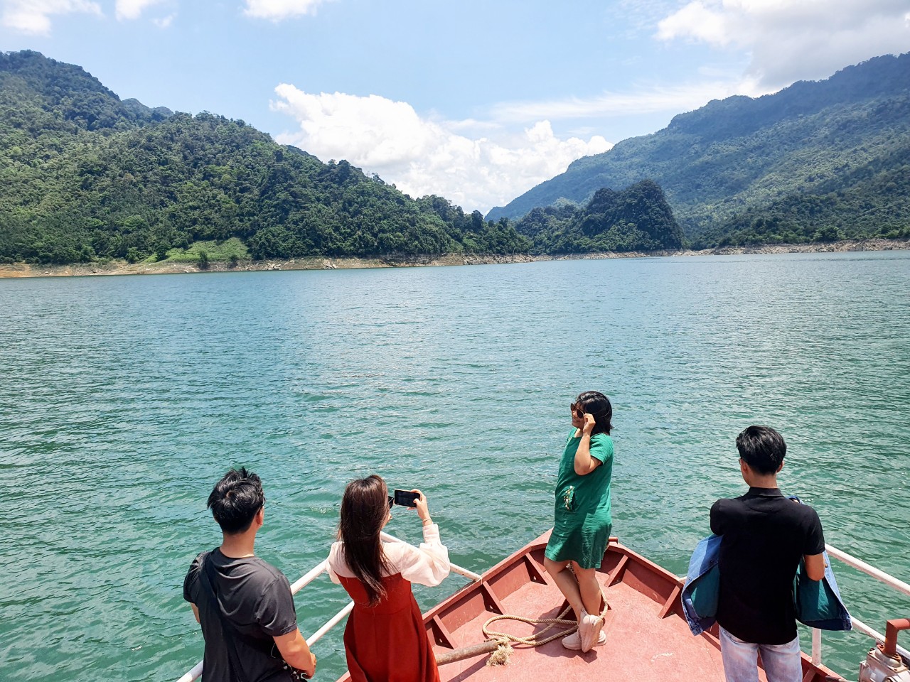 Th&uacute;c đẩy du lịch H&agrave; Giang, Tuy&ecirc;n Quang bằng sản phẩm li&ecirc;n kết mới - Ảnh 3.