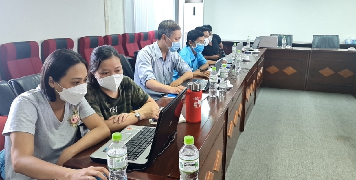 TP HCM đ&atilde; chuyển 100% dữ liệu x&aacute;c minh để cấp hộ chiếu vắc-xin - Ảnh 1.