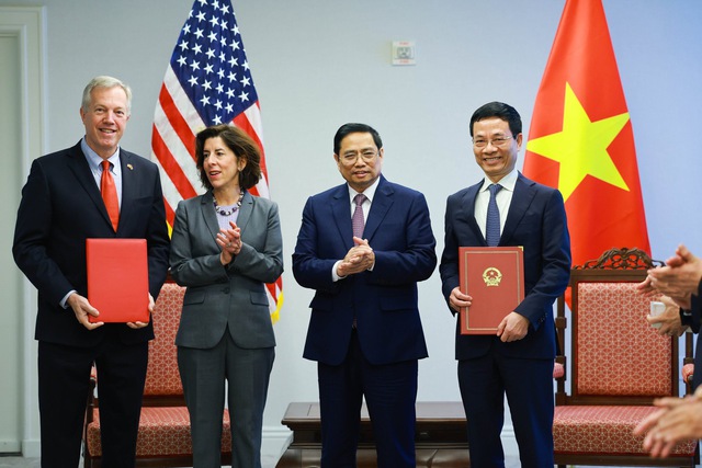 Thủ tướng Phạm Minh Ch&iacute;nh gặp Bộ trưởng T&agrave;i ch&iacute;nh, Thương mại Mỹ - Ảnh 6.