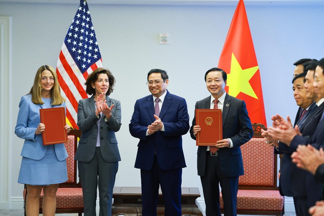 Thủ tướng Phạm Minh Ch&iacute;nh gặp Bộ trưởng T&agrave;i ch&iacute;nh, Thương mại Mỹ - Ảnh 4.