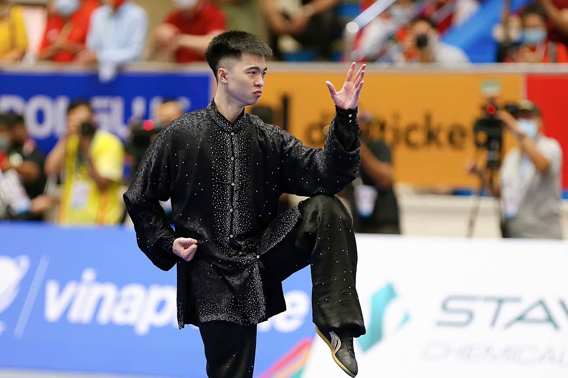 SEA Games 31: VĐV m&ocirc;n wushu của Việt Nam chấn thương khi đang thi đấu - Ảnh 3.