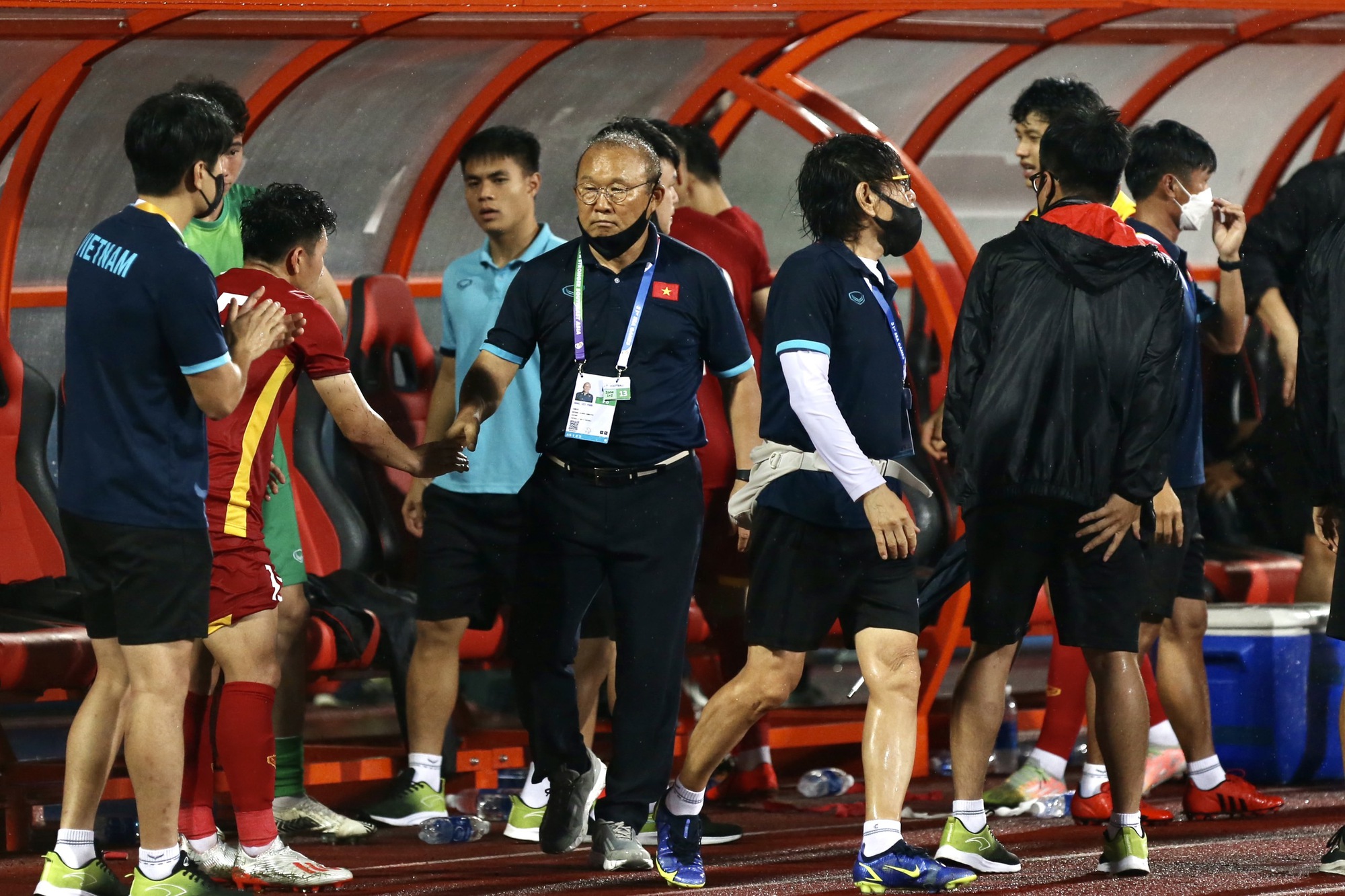 HLV Park Hang-seo chưa h&agrave;i l&ograve;ng sau trận U23 Việt Nam thắng Myanmar - Ảnh 2.