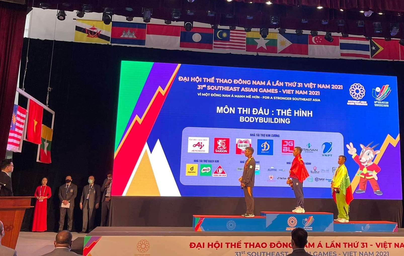 Nhật k&yacute; SEA Games 31 ng&agrave;y 13-5: TTVN gi&agrave;nh 13 ng&ocirc;i v&ocirc; địch - Ảnh 8.