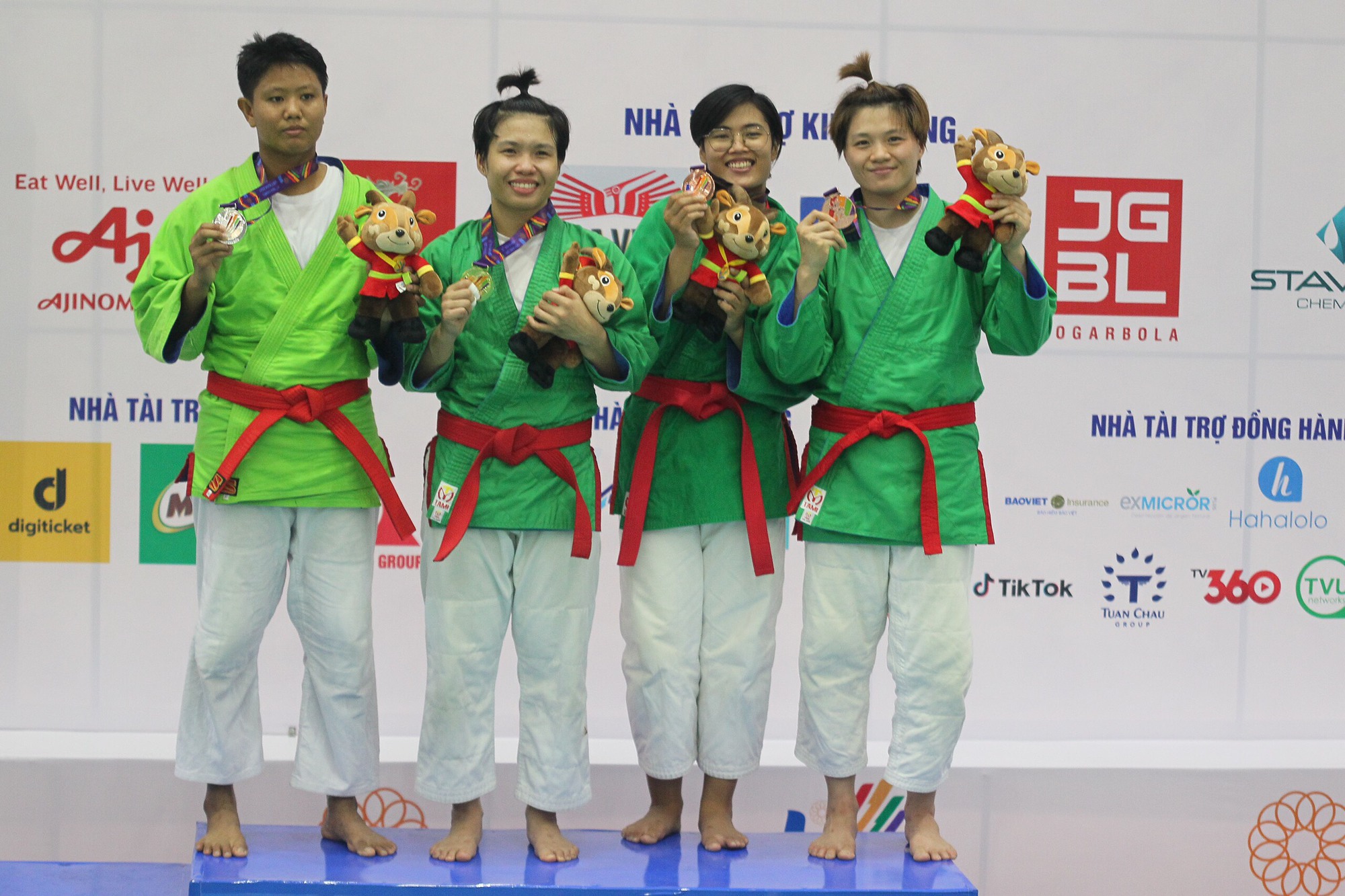 Nhật k&yacute; SEA Games 31 ng&agrave;y 13-5: TTVN gi&agrave;nh 13 ng&ocirc;i v&ocirc; địch - Ảnh 15.