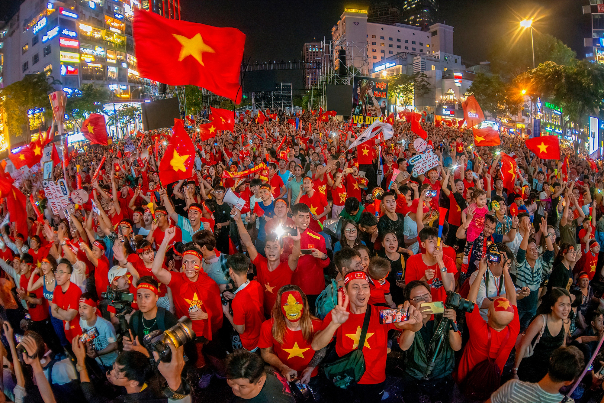 Thắm m&agrave;u cờ Tổ quốc - Ảnh 3.