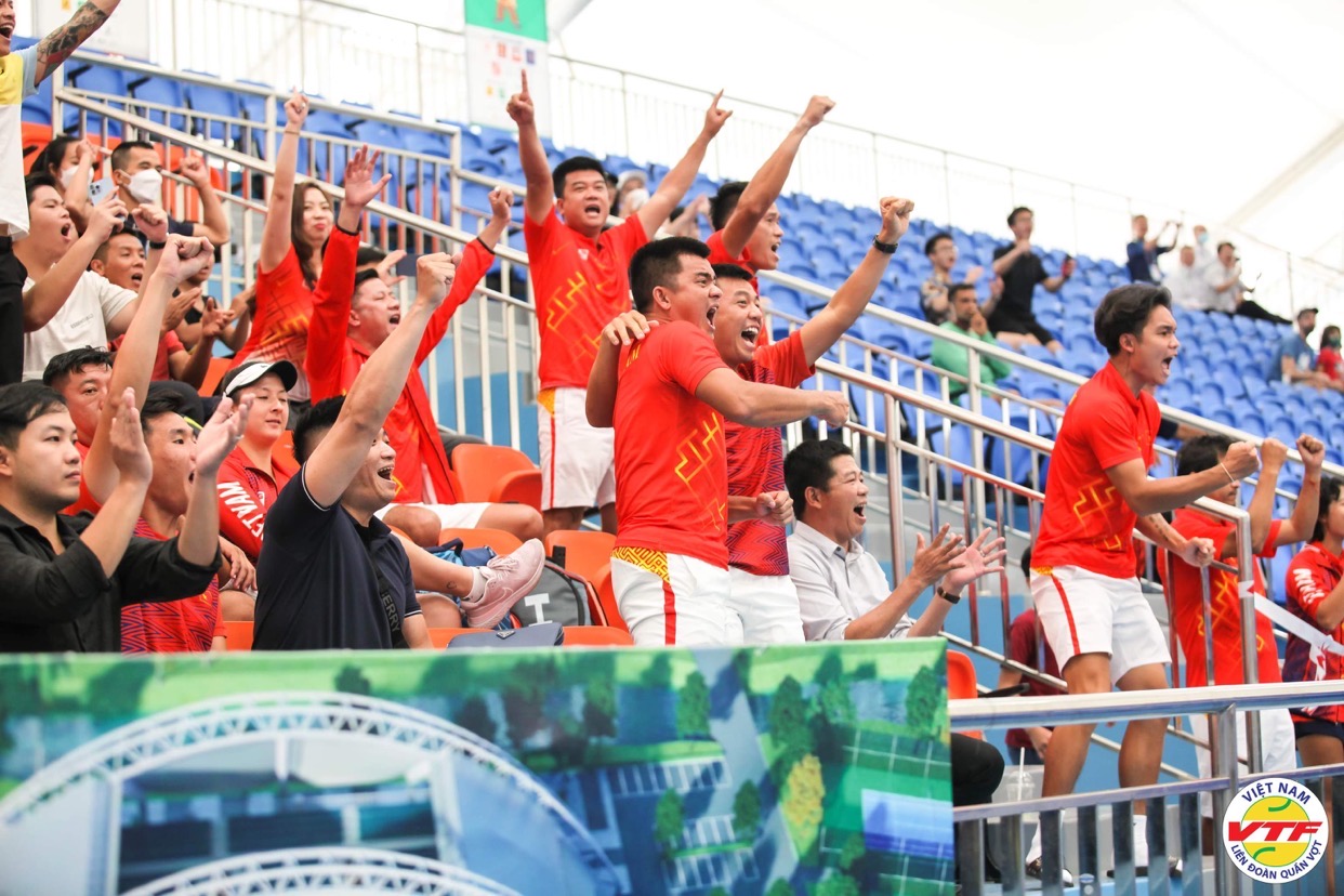 Hai tay vợt Việt kiều đưa tuyển Việt Nam v&agrave;o chung kết nội dung đồng đội nữ - Ảnh 4.