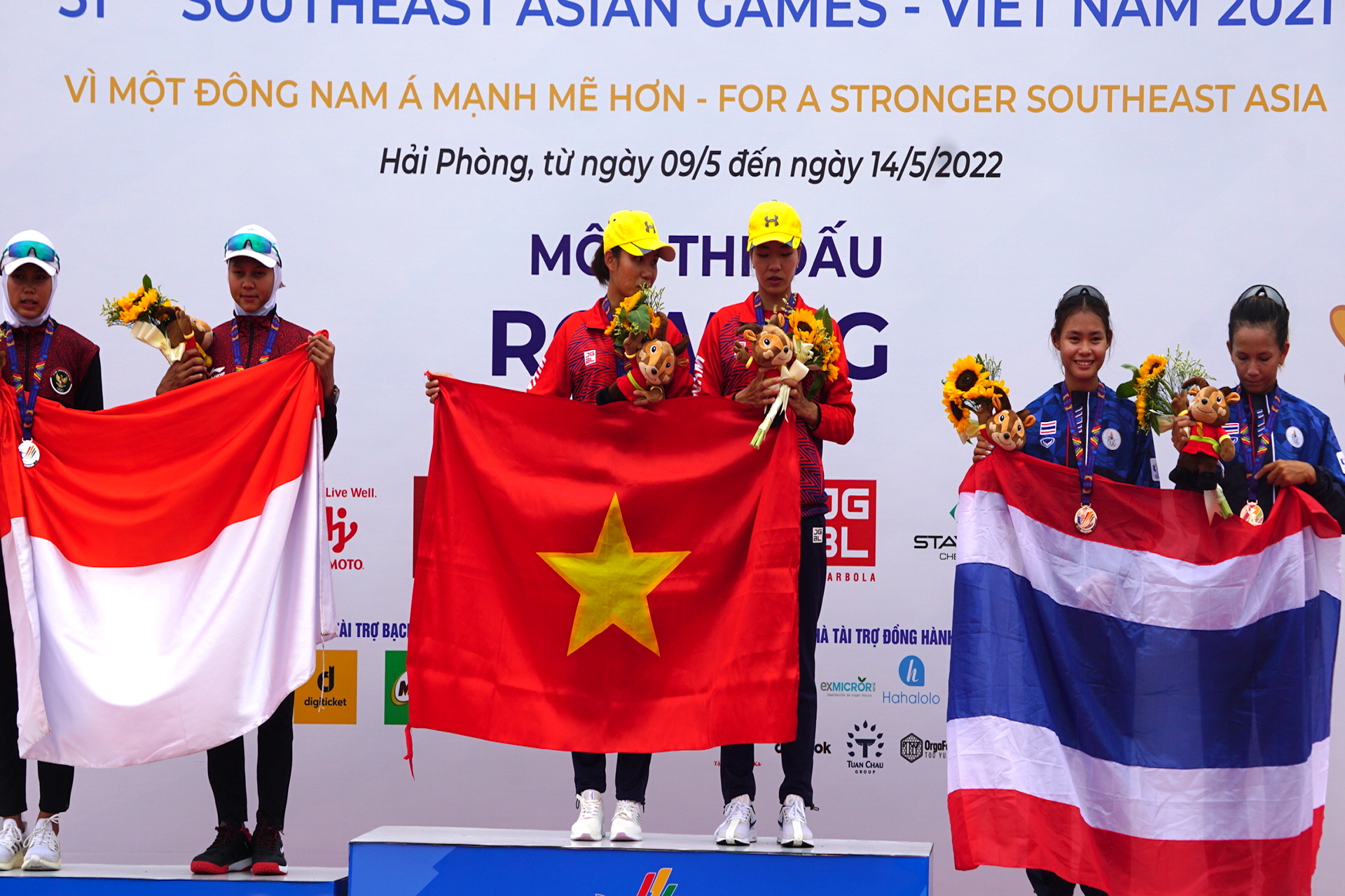 Nhật k&yacute; SEA Games 31 ng&agrave;y 14-5: Tấm HCV cực qu&yacute; của bơi Việt Nam - Ảnh 28.
