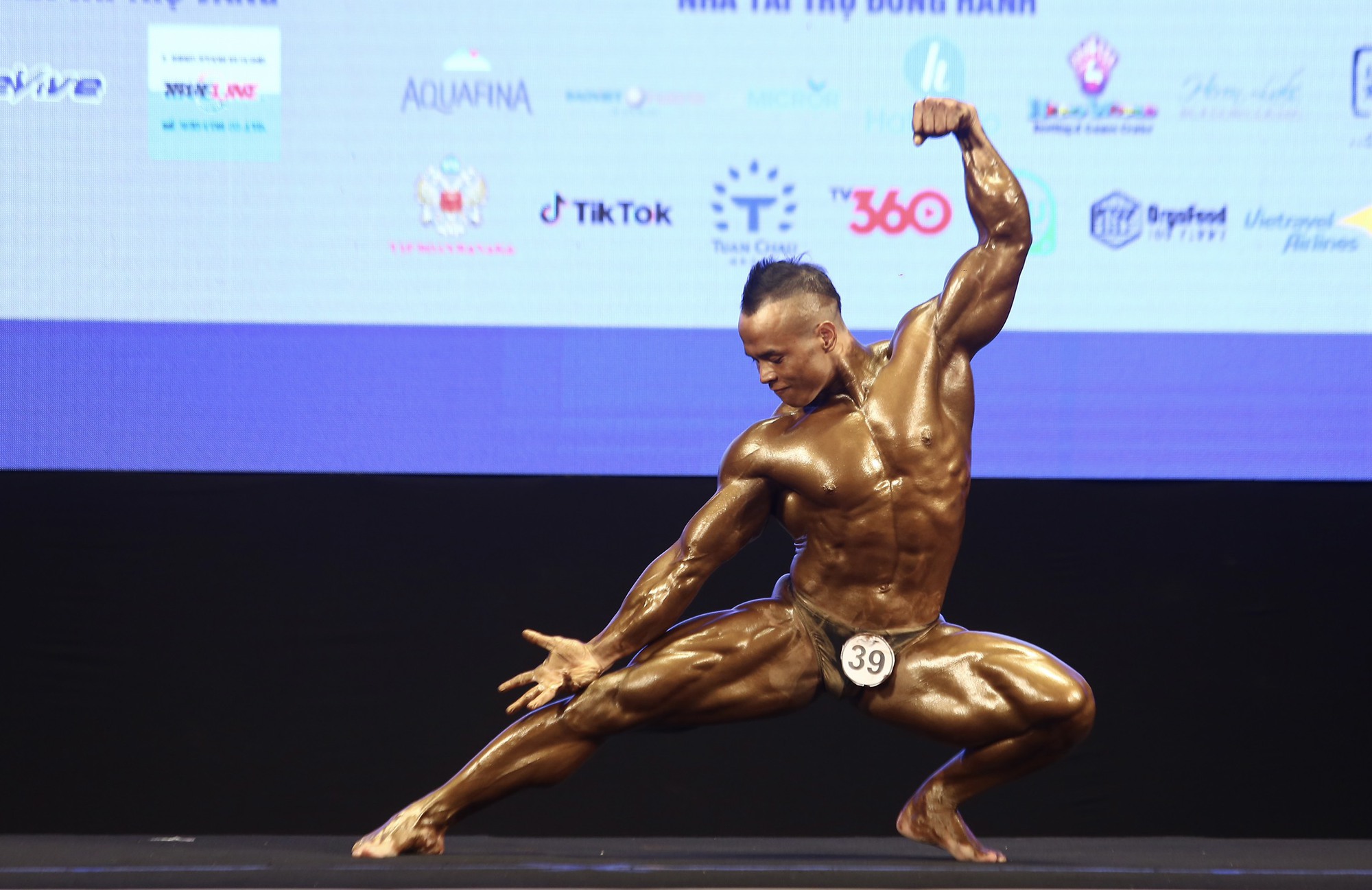 Nhật k&yacute; SEA Games 31 ng&agrave;y 14-5: Tấm HCV cực qu&yacute; của bơi Việt Nam - Ảnh 16.