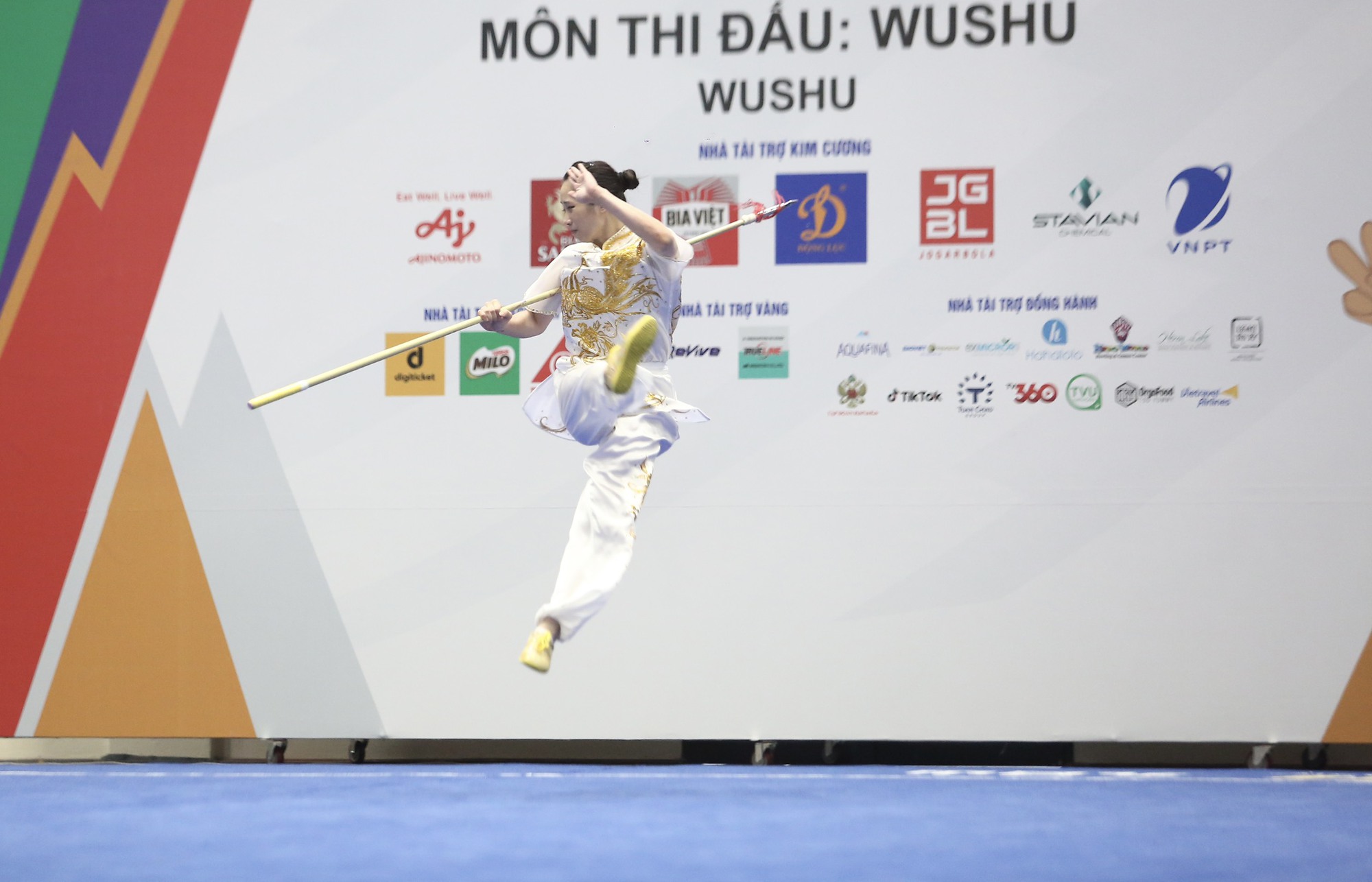 Nhật k&yacute; SEA Games 31 ng&agrave;y 14-5: Tấm HCV cực qu&yacute; của bơi Việt Nam - Ảnh 31.