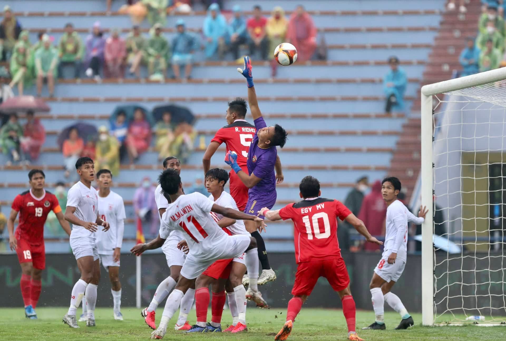 SEA Games 31: Thắng đậm Myanmar, U23 Indonesia v&agrave;o b&aacute;n kết - Ảnh 3.