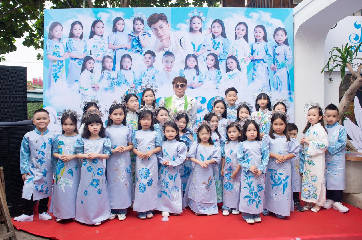 D&agrave;n mẫu nh&iacute; tỏa s&aacute;ng tại Peace Kid Fashion show by Tommy Nguyễn - Ảnh 2.