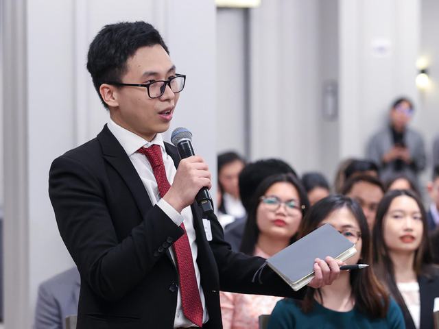 Thủ tướng Phạm Minh Chính: Thế hệ chúng tôi chưa làm thì thế hệ tương lai sẽ làm - Ảnh 3.