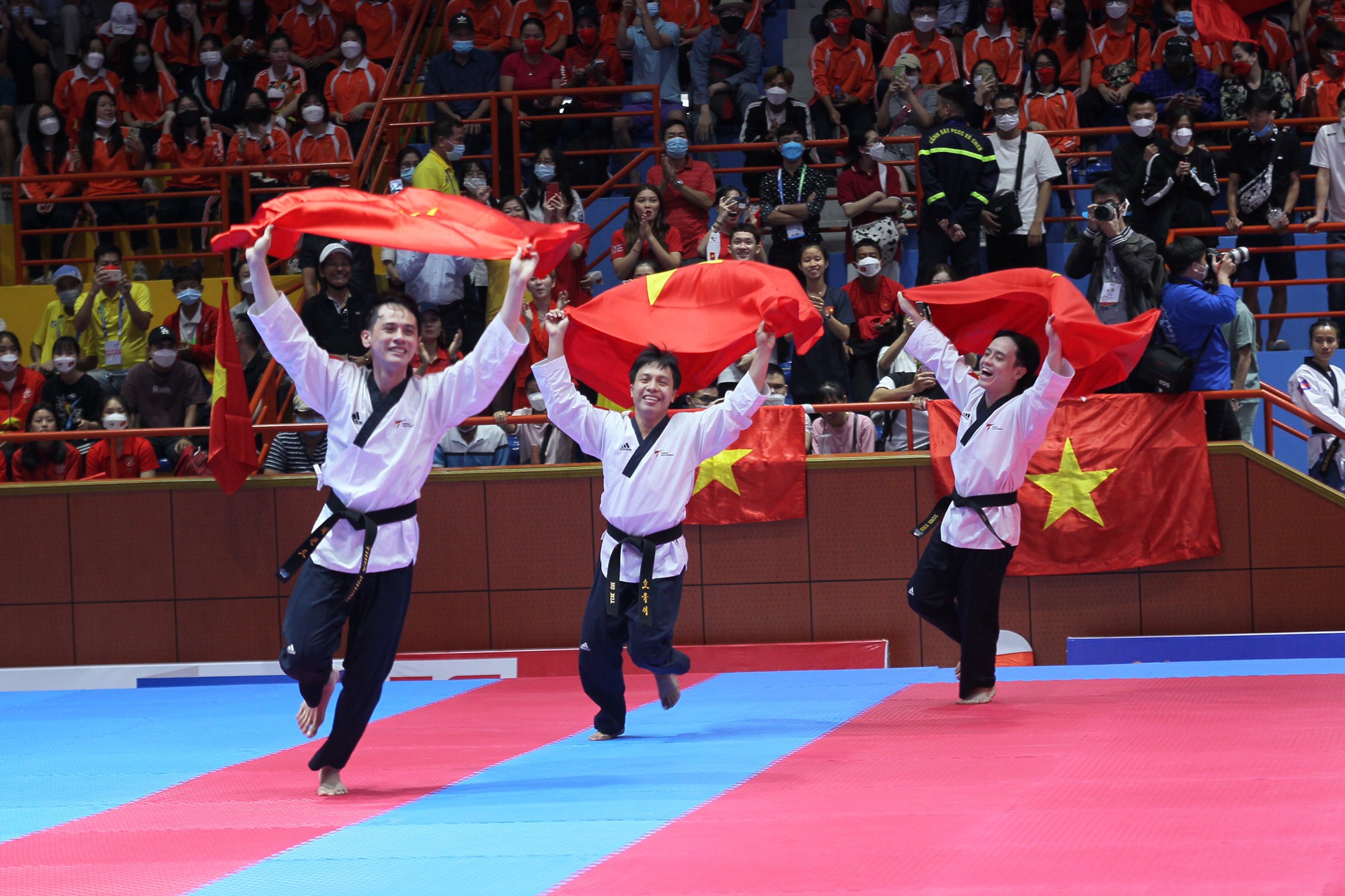 Nhật ký SEA Games 31 ngày 16-5: Trần Hưng Nguyên lại bùng nổ - Ảnh 22.