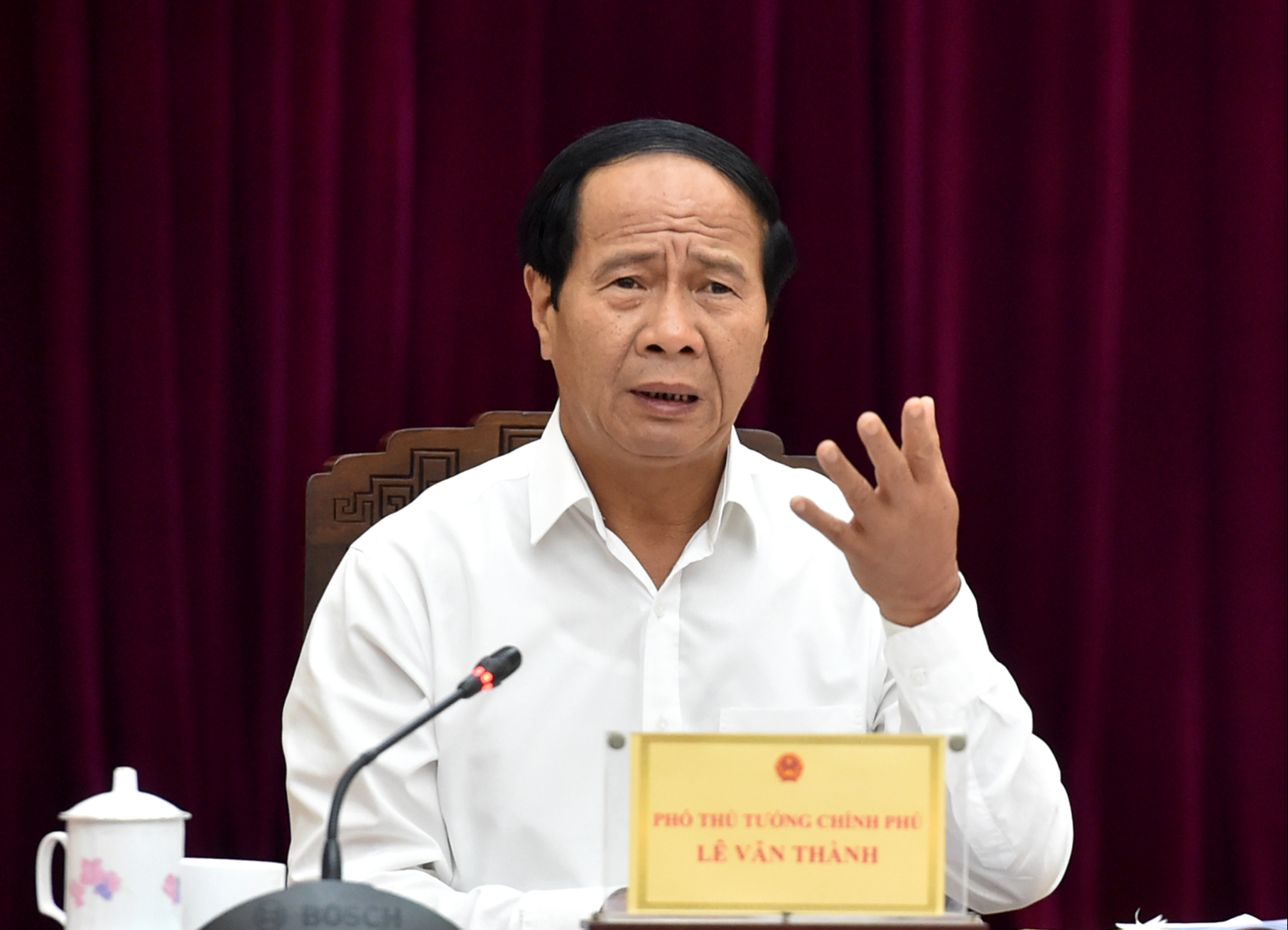 Phó Thủ tướng: Sau 31-7, chưa có thu phí không dừng ETC phải xả trạm BOT