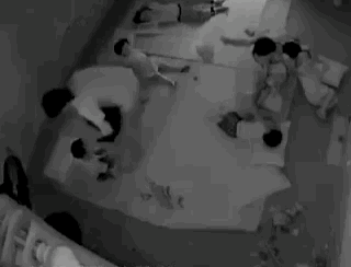 Xác định nguyên nhân cô giáo trùm túi nilon lên đầu rồi đánh bé trai 27 tháng tuổi - Ảnh 1.