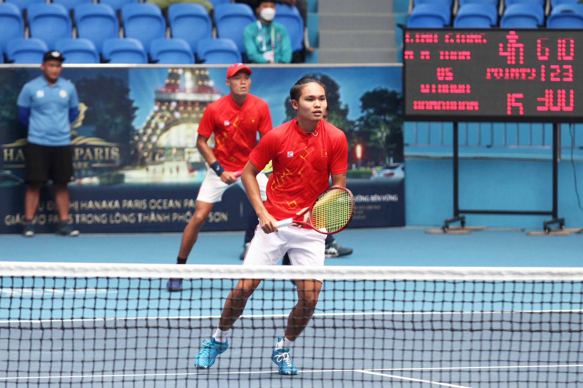 Vượt qua Malaysia v&agrave; Indonesia, tuyển Quần vợt Việt Nam khởi đầu su&ocirc;n sẻ nội dung đ&ocirc;i nam SEA Games 31 - Ảnh 2.