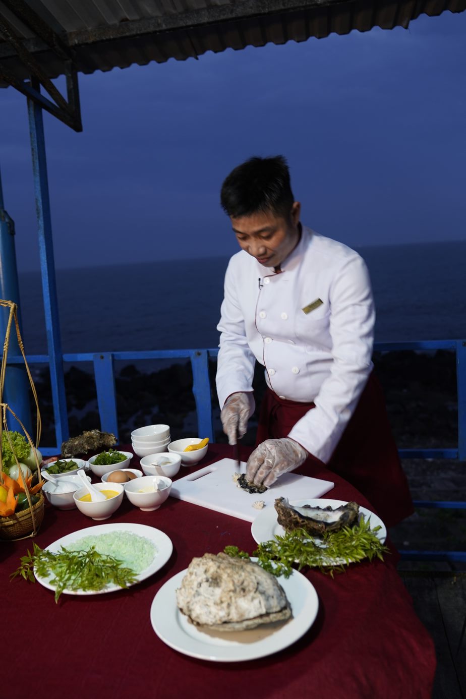 &ldquo;Cooking show&rdquo; h&agrave;u &ldquo;vua&rdquo; tại đảo Cồn Cỏ - Ảnh 4.
