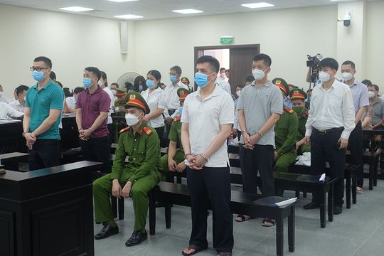 Nguy&ecirc;n thứ trưởng Bộ Y tế Trương Quốc Cường: Vướng v&ograve;ng lao l&yacute; l&agrave; nỗi mất m&aacute;t to lớn - Ảnh 1.