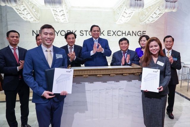 Thủ tướng Phạm Minh Ch&iacute;nh thăm s&agrave;n giao dịch chứng kho&aacute;n lớn nhất thế giới tại New York - Ảnh 9.