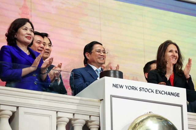 Thủ tướng Phạm Minh Ch&iacute;nh thăm s&agrave;n giao dịch chứng kho&aacute;n lớn nhất thế giới tại New York - Ảnh 6.