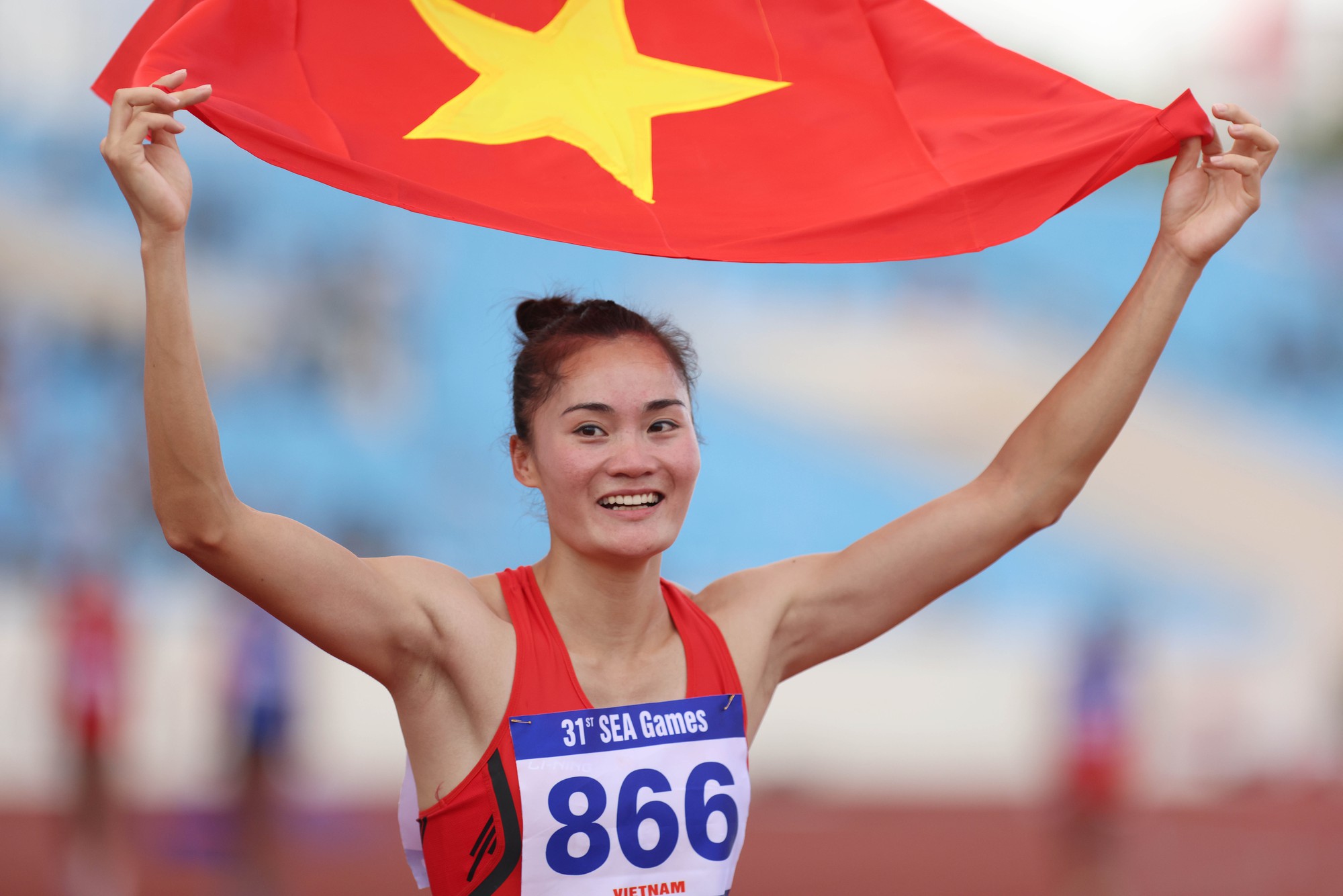 Cảm xúc trái ngược của anh em nhà họ Quách trong ngày "mưa vàng" điền kinh