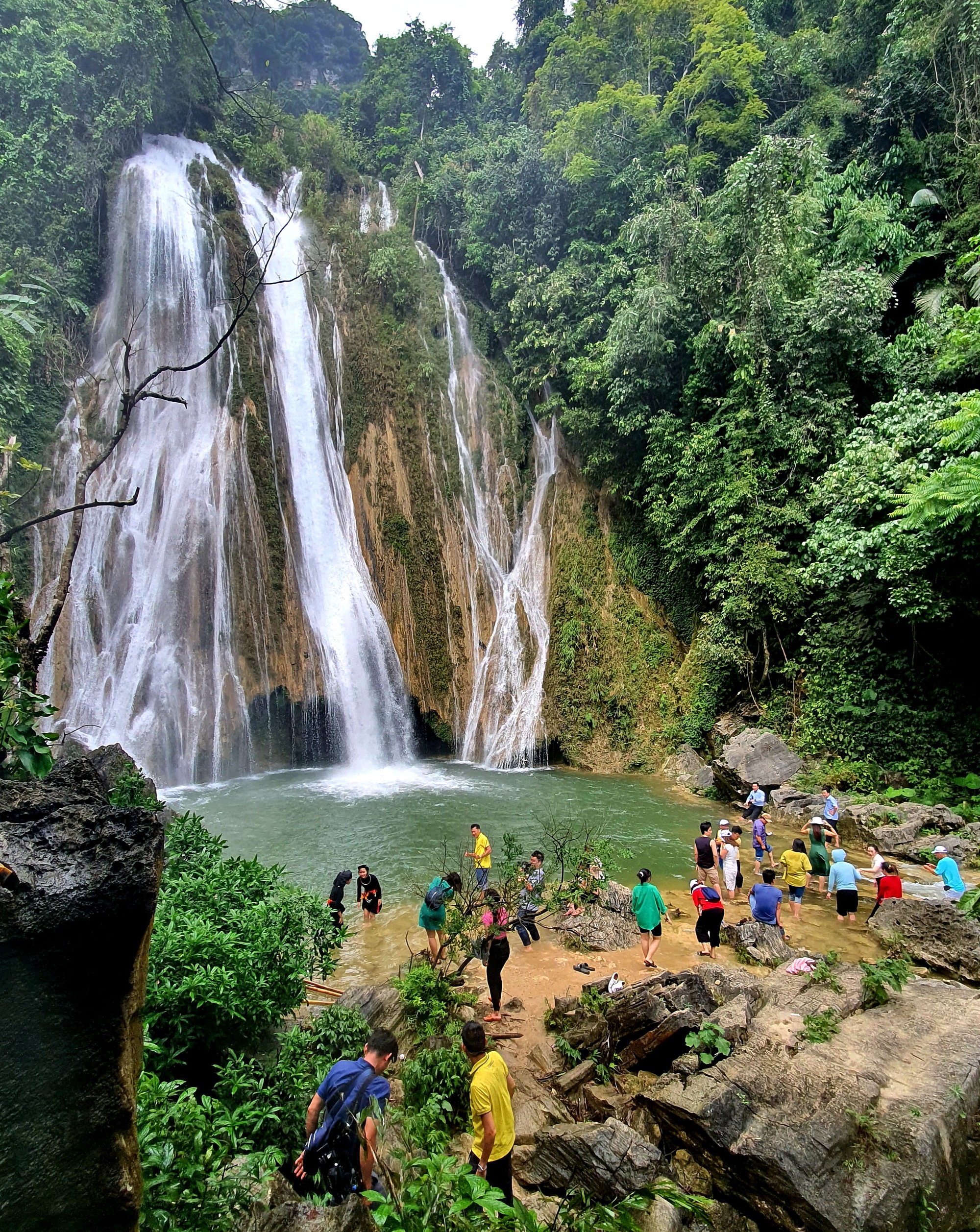 &ldquo;Lạc tr&ocirc;i&rdquo; tr&ecirc;n d&ograve;ng s&ocirc;ng G&acirc;m, nghe h&aacute;t Then giữa đất trời H&agrave; Giang, Tuy&ecirc;n Quang - Ảnh 9.