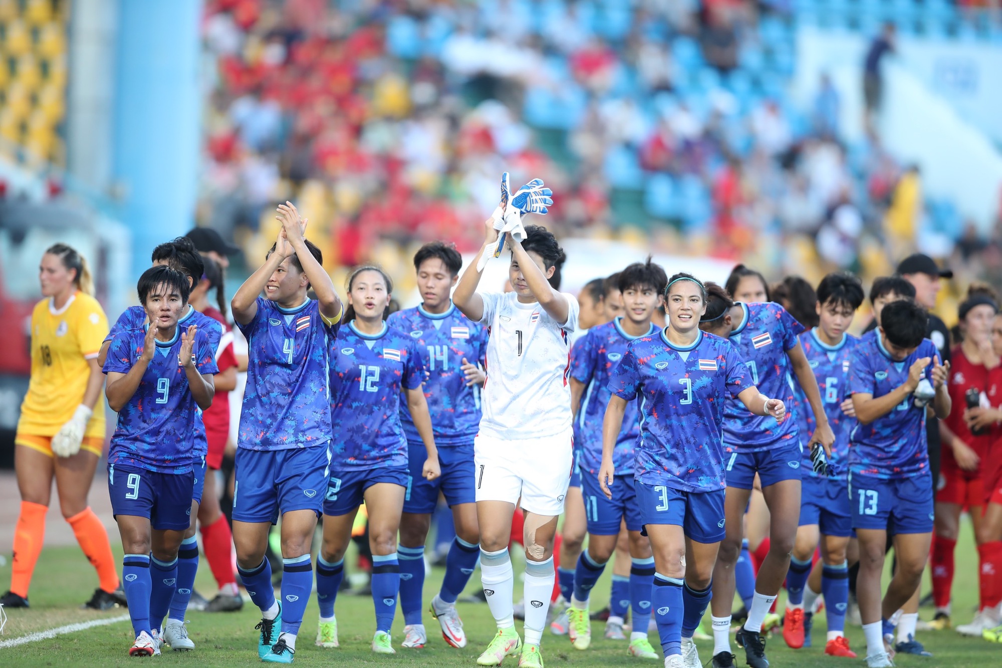 Thắng dễ Philippines, tuyển nữ Th&aacute;i Lan hẹn đấu chủ nh&agrave; Việt Nam ở chung kết SEA Games 31 - Ảnh 9.