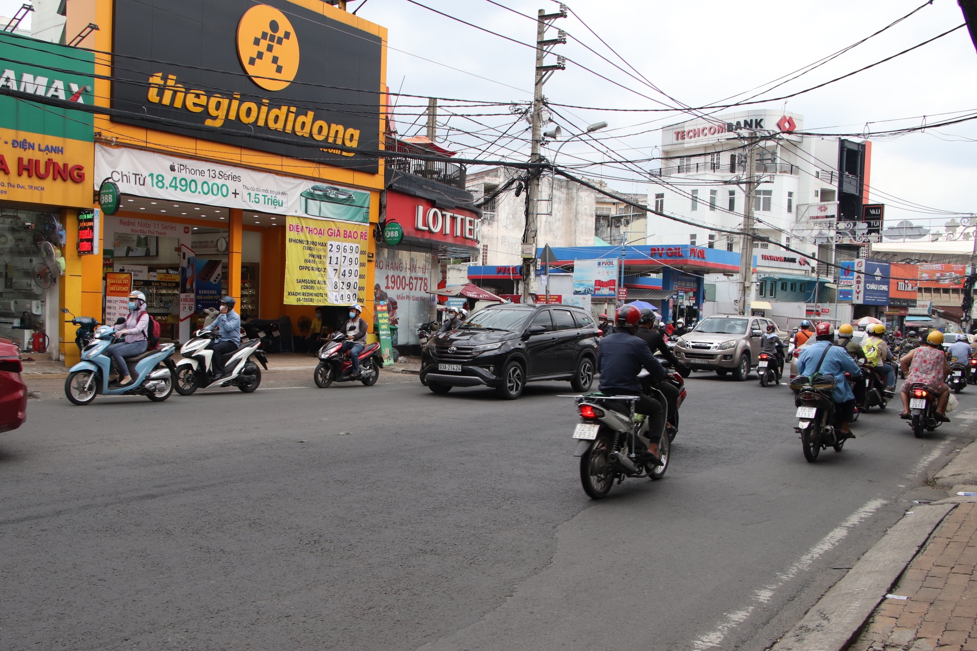 Đường V&otilde; Văn Ng&acirc;n được cải thiện sau phản &aacute;nh của B&aacute;o Người Lao Động - Ảnh 5.