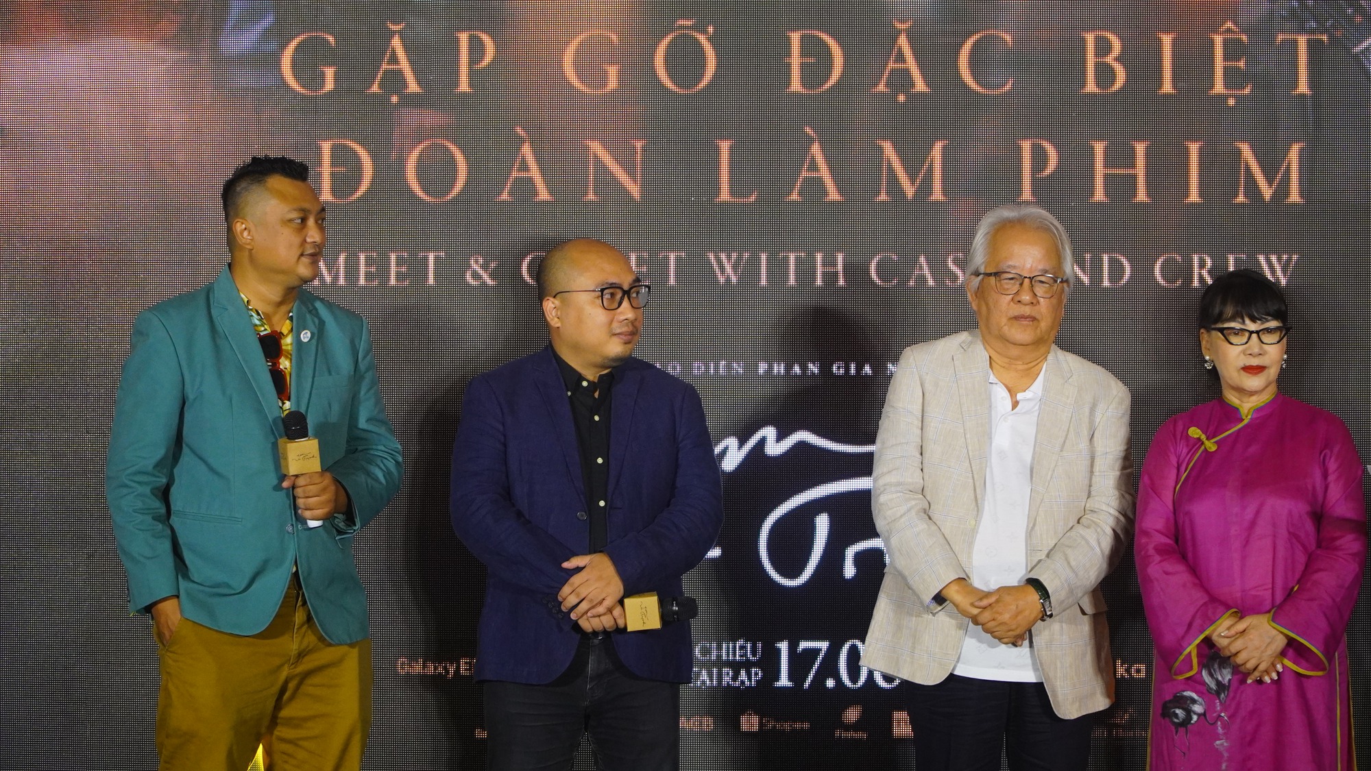 VIDEO: Em gái nhạc sĩ Trịnh Công Sơn vỡ òa cảm xúc, ủng hộ “Em và Trịnh”