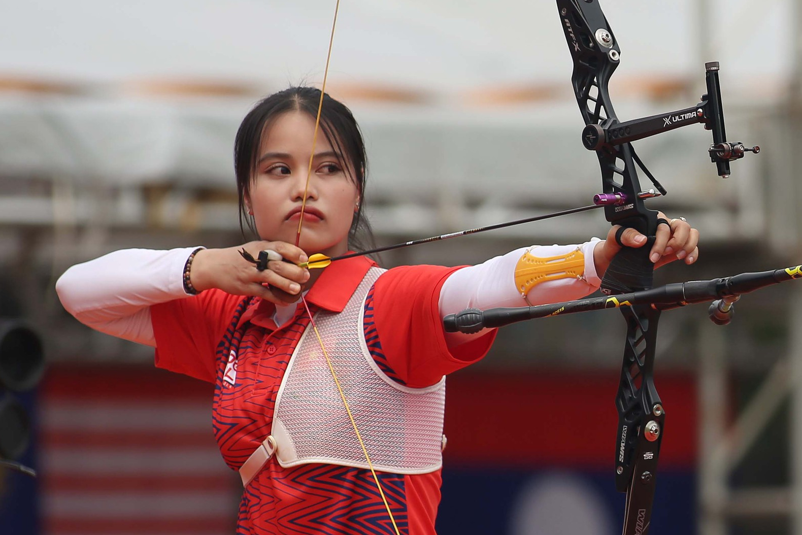 Người đẹp môn bắn cung Ánh Nguyệt cùng đồng đội mất huy chương vàng trước tuyển Philippines
