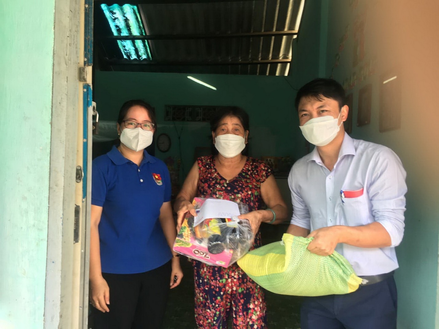 PV Pipe duy tr&igrave; C&acirc;u lạc bộ Tấm l&ograve;ng v&agrave;ng: &ldquo;Mỗi y&ecirc;u thương trao đi l&agrave; một mảnh gh&eacute;p cho hy vọng&rdquo; - Ảnh 1.