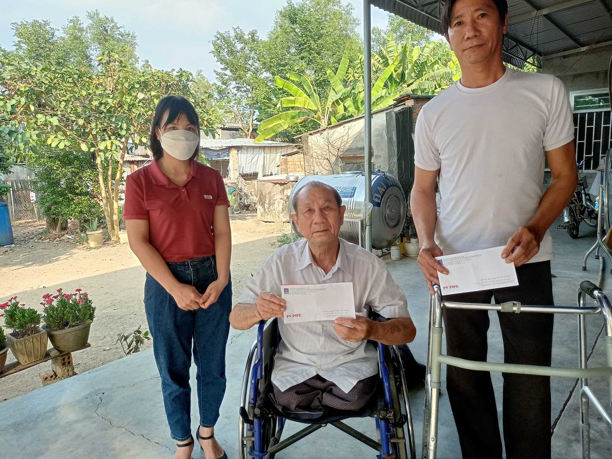 PV Pipe duy tr&igrave; C&acirc;u lạc bộ Tấm l&ograve;ng v&agrave;ng: &ldquo;Mỗi y&ecirc;u thương trao đi l&agrave; một mảnh gh&eacute;p cho hy vọng&rdquo; - Ảnh 4.
