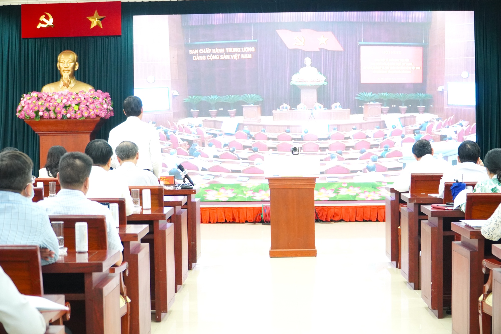 TP HCM: Cần sớm có cơ chế, chính sách để phát huy nguồn lực xã hội - Ảnh 1.