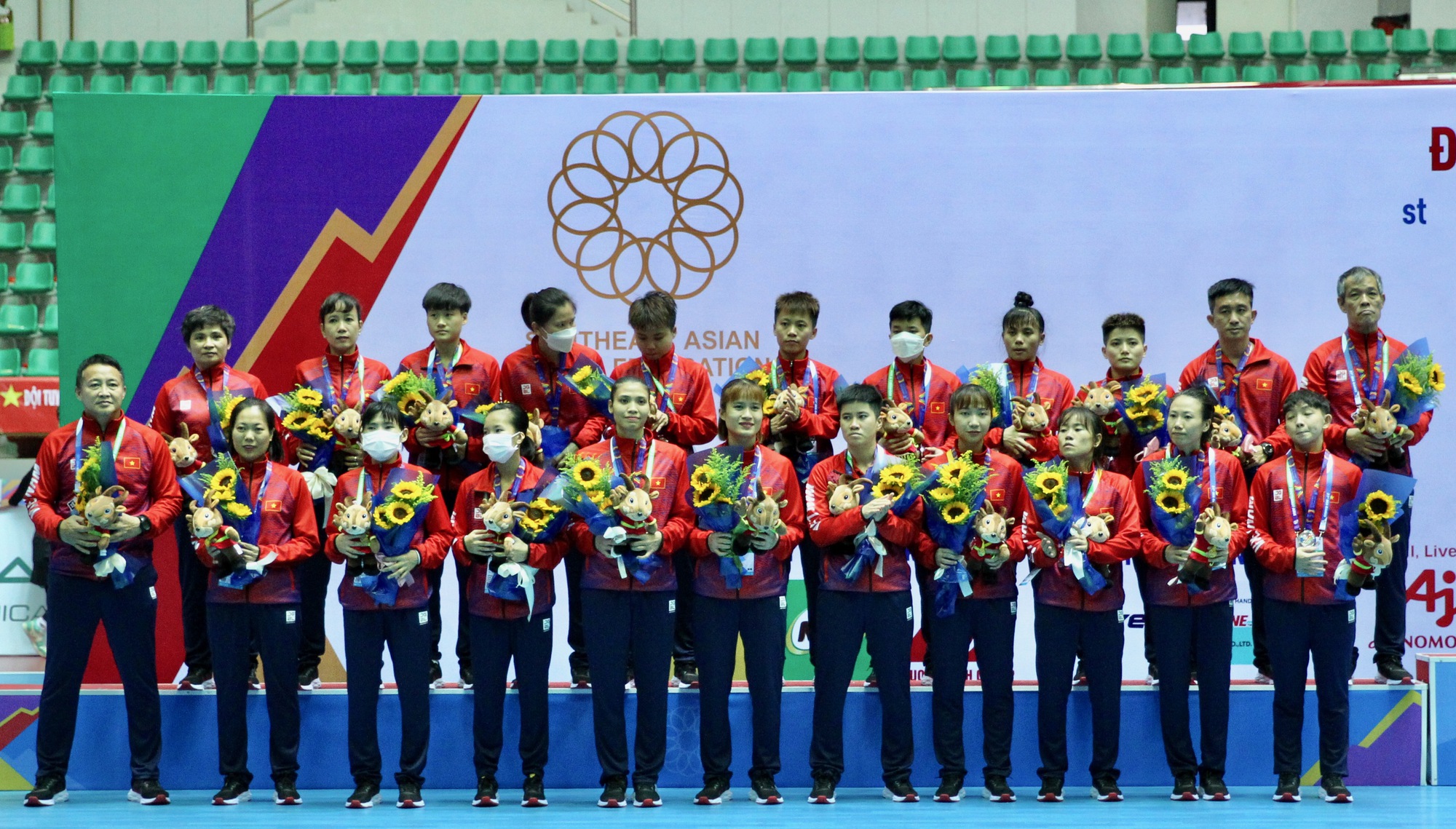Futsal nữ Việt Nam thua sít sao Thái Lan trong trận tranh HCV SEA Games 31 - Ảnh 6.