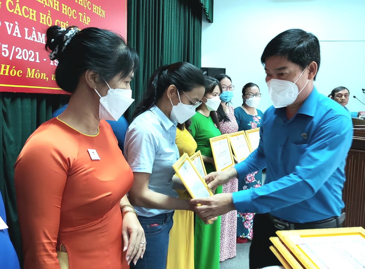 Tuyên dương điển hình học Bác - Ảnh 1.