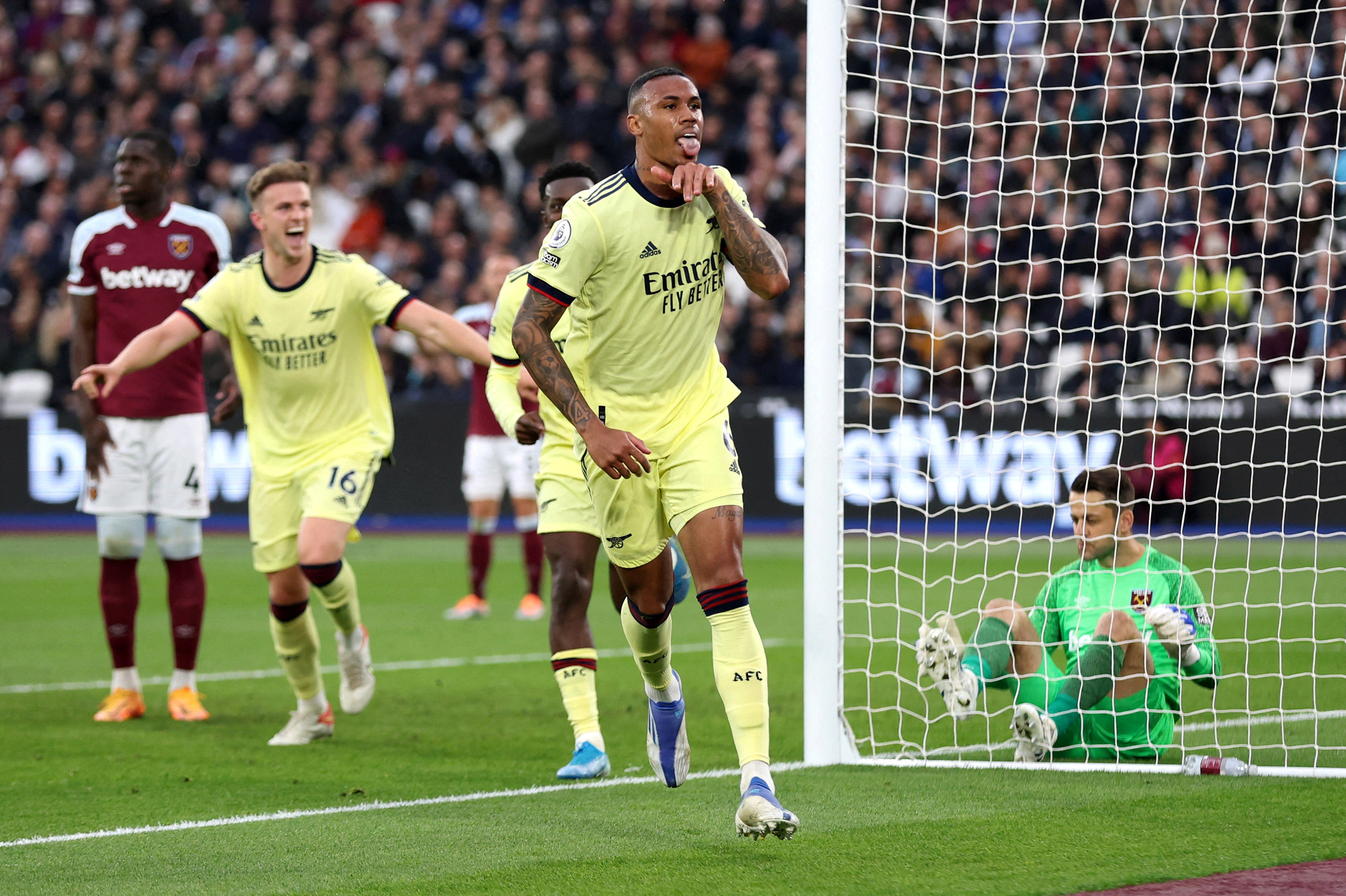Tam h&ugrave;ng London tăng tốc, Top 5 gọi t&ecirc;n Arsenal, Tottenham - Ảnh 6.