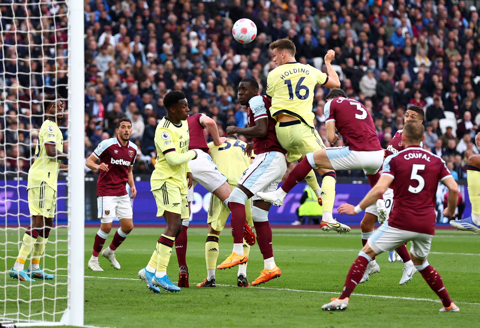 Tam h&ugrave;ng London tăng tốc, Top 5 gọi t&ecirc;n Arsenal, Tottenham - Ảnh 5.