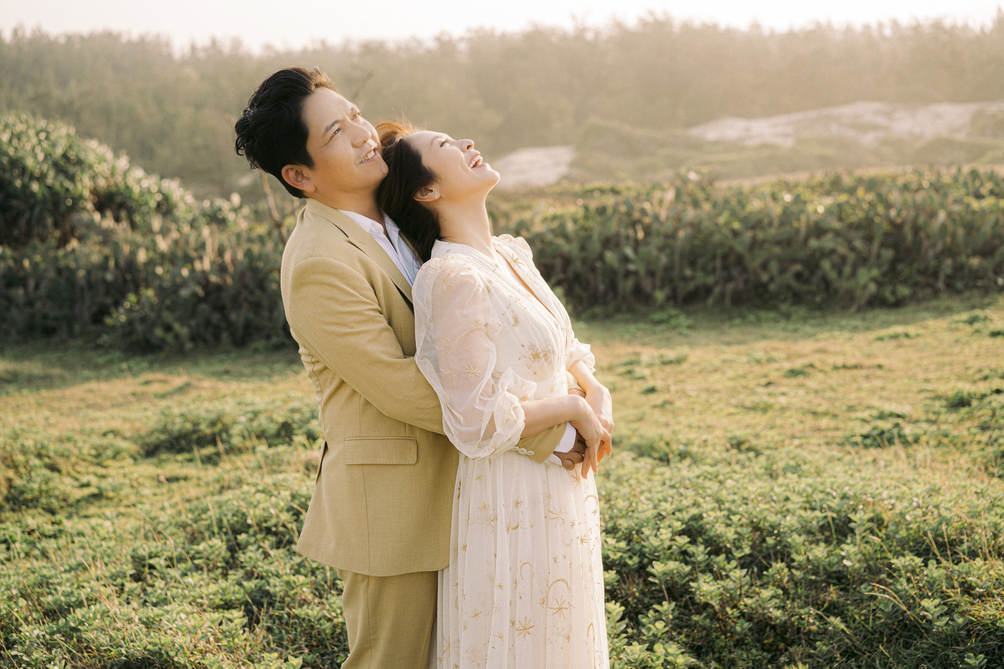 Thanh Th&uacute;y h&eacute; lộ b&iacute; quyết giữ lửa h&ocirc;n nh&acirc;n với Đức Thịnh