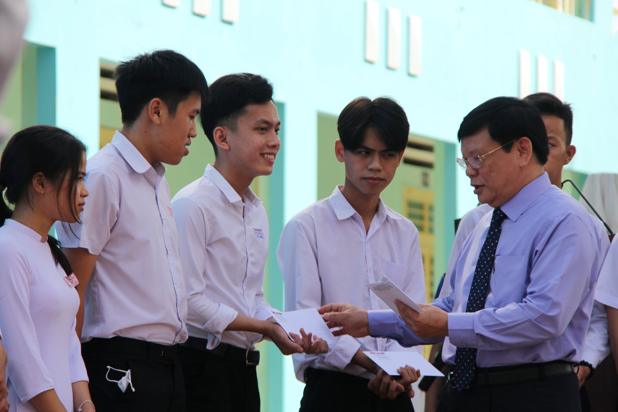 Đưa trường học đến th&iacute; sinh ở Quảng Nam: 50% học sinh chọn được ng&agrave;nh y&ecirc;u th&iacute;ch - Ảnh 15.