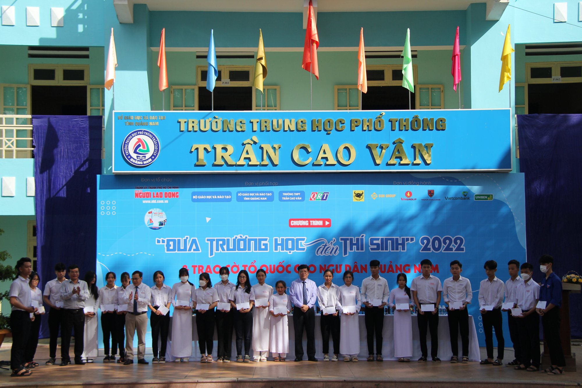 Đưa trường học đến th&iacute; sinh ở Quảng Nam: 50% học sinh chọn được ng&agrave;nh y&ecirc;u th&iacute;ch - Ảnh 14.