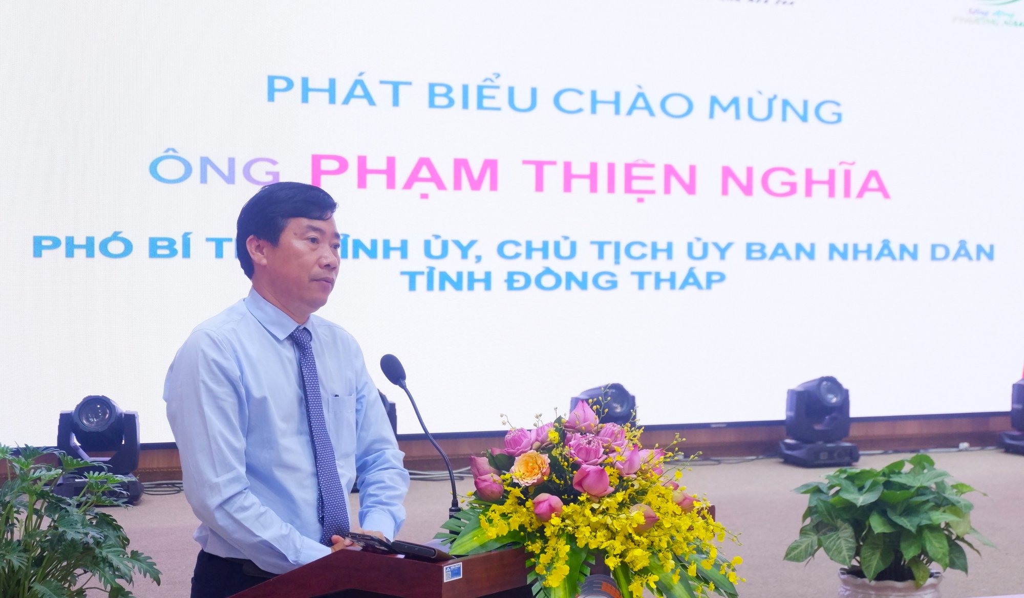 Đồng Tháp ngập tràn sắc sen - Ảnh 22.