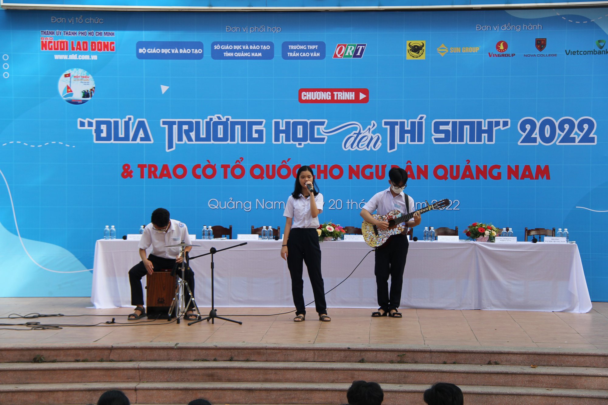 Đưa trường học đến th&iacute; sinh ở Quảng Nam: 50% học sinh chọn được ng&agrave;nh y&ecirc;u th&iacute;ch - Ảnh 11.
