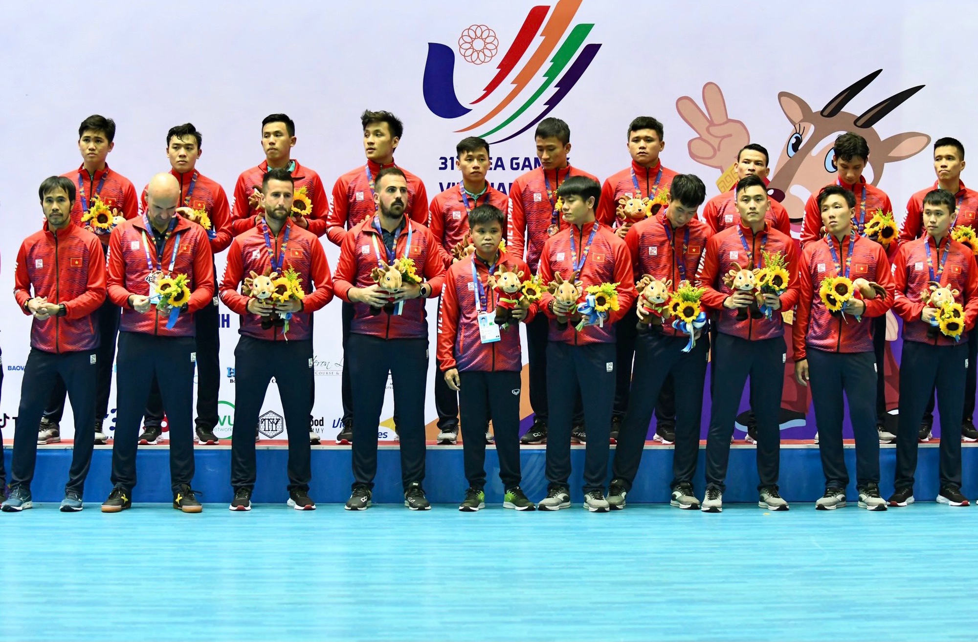 Thua Th&aacute;i Lan, tuyển Futsal Việt Nam gi&agrave;nh HCĐ SEA Games 31 - Ảnh 2.