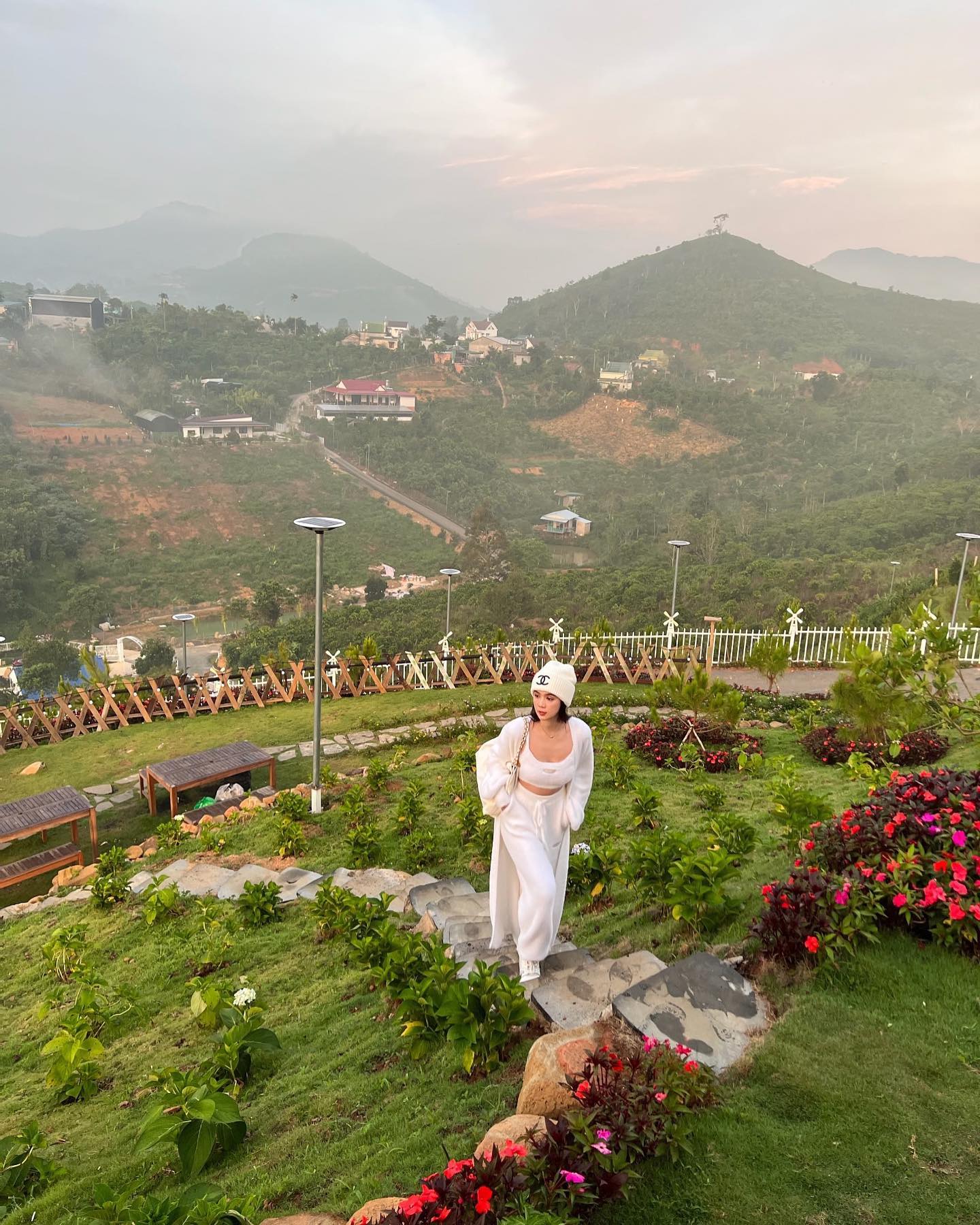 Ngọc Trinh n&oacute;i g&igrave; về việc mua 11 ha đất kinh doanh homestay ở Bảo Lộc? - Ảnh 2.