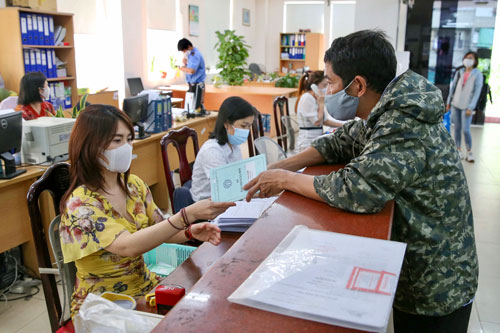 Bảo đảm an sinh, hỗ trợ doanh nghiệp phát triển