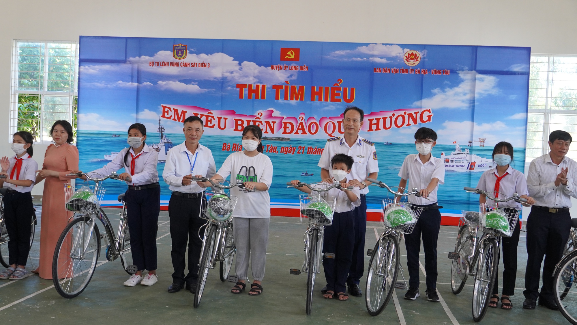 Nhiều hoạt động &yacute; nghĩa hướng về biển đảo  - Ảnh 3.