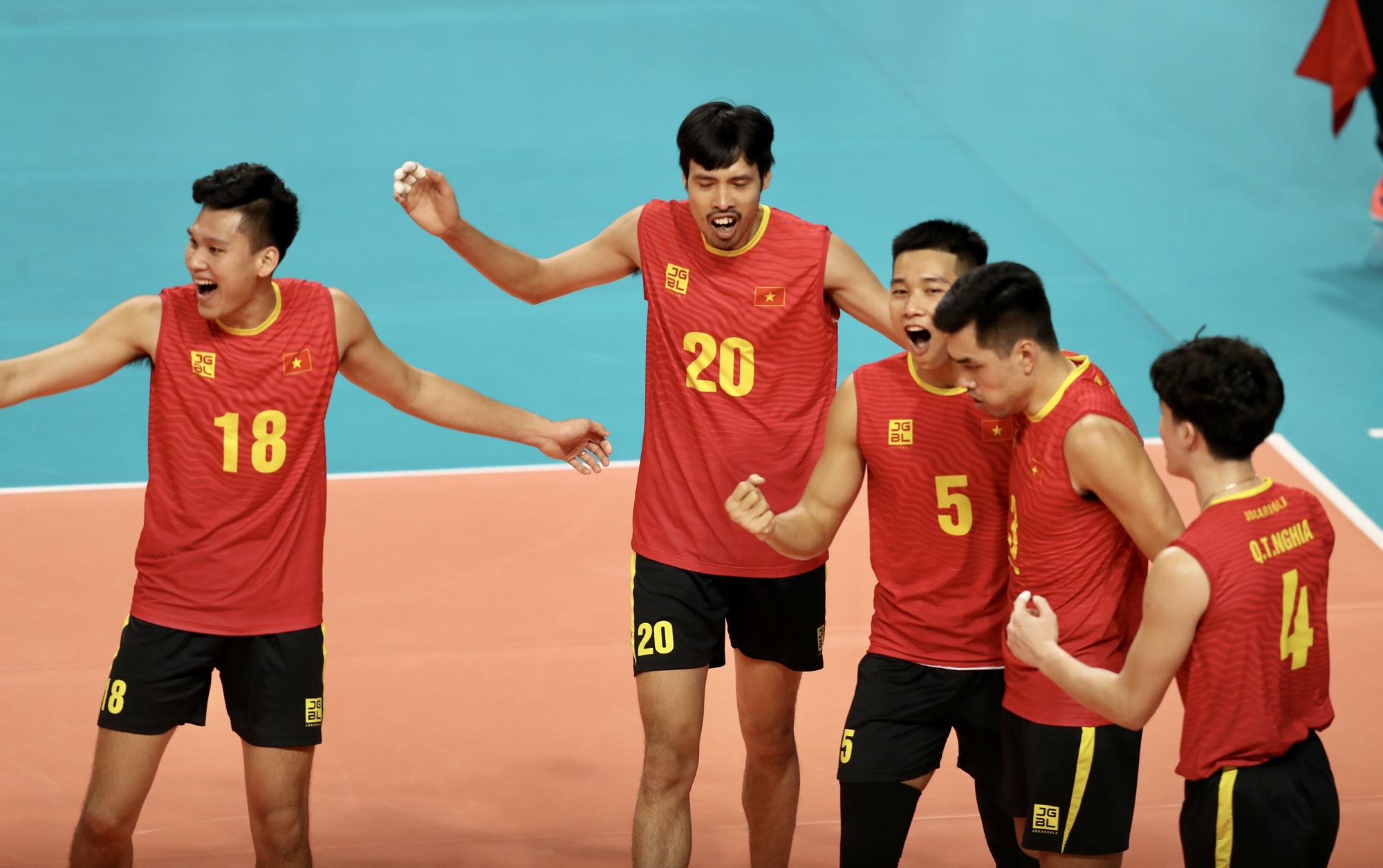 Thắng Th&aacute;i Lan, b&oacute;ng chuyền Việt Nam mơ đổi m&agrave;u huy chương - Ảnh 9.