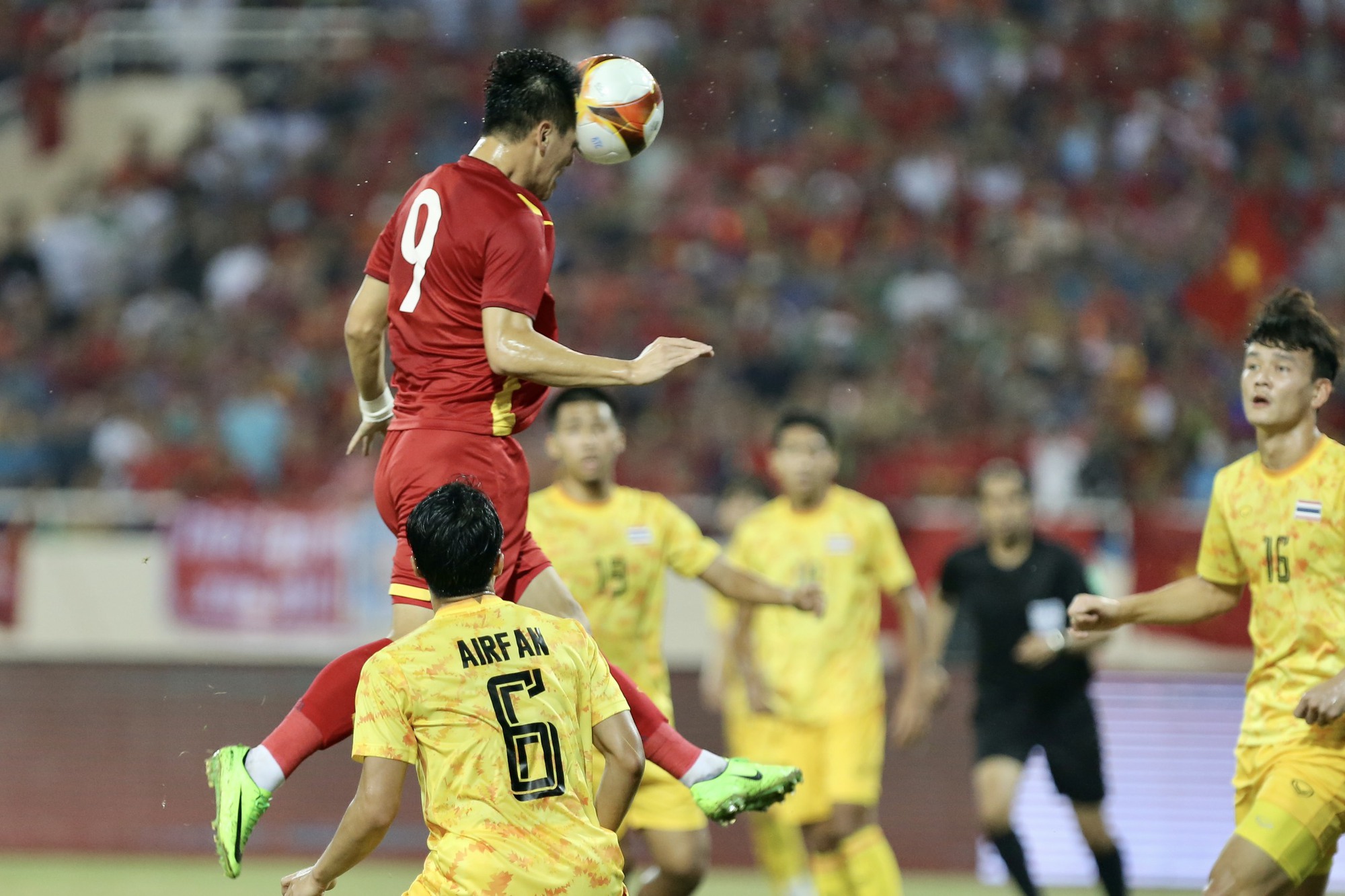 Nhật ký SEA Games 31 ngày 22-5: Bóng đá nam U23 lên ngôi, thể thao Việt Nam lên đỉnh