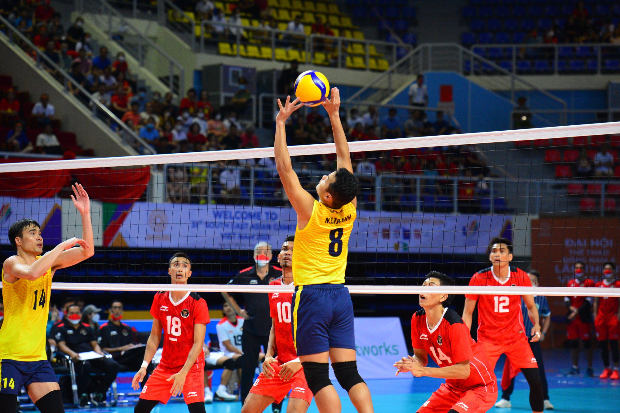 Bóng chuyền nam chưa thể chạm đến HCV tại SEA Games 31